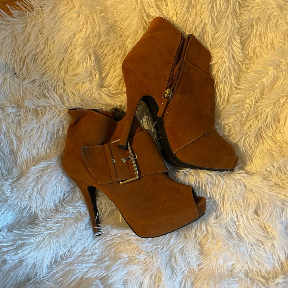Camel brown peep toe bootie